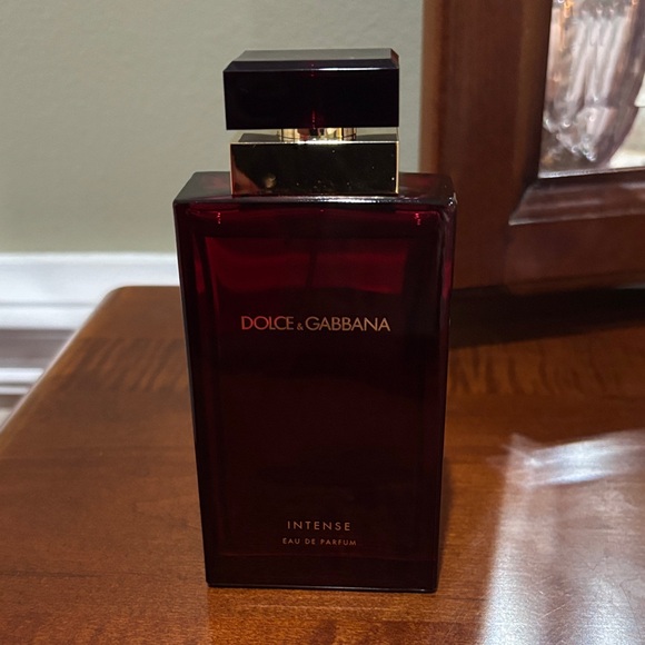 Dolce & Gabbana Intense Eau de Parfum in Deep Burgundy